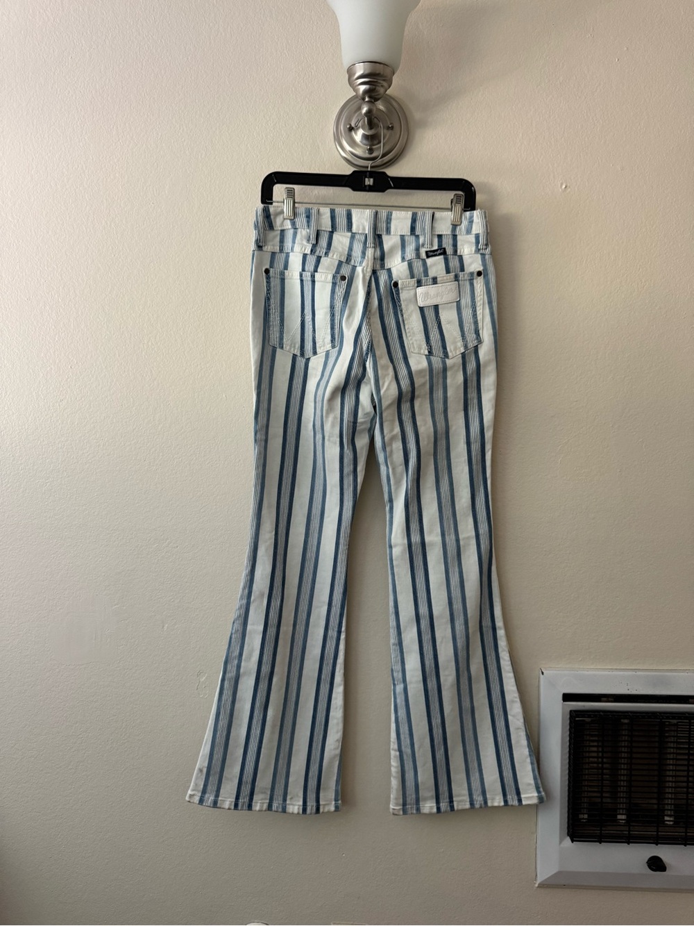 Wrangler Retro Bailey Striped Light Blue and White Flare Jeans Size 29 - Picture 4 of 11